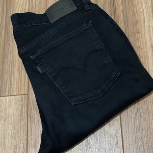 Levi’s 710 Super Skinny Jeans